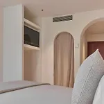 Avenida Hotell